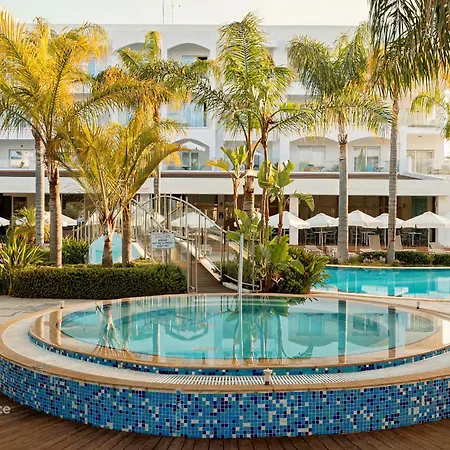Anesis Hotel 3*