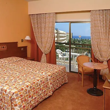 Anesis Hotel