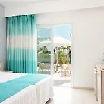 Anesis Hotel