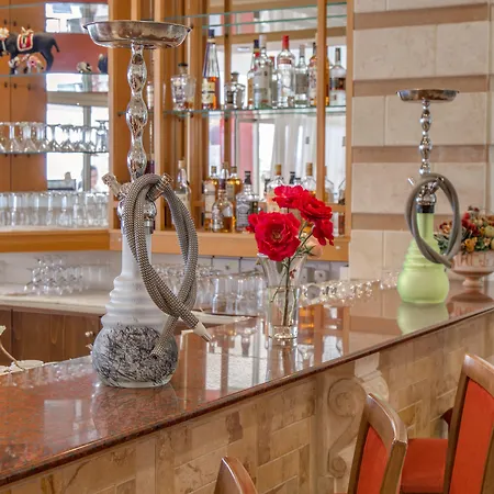 Anesis Hotel 3*