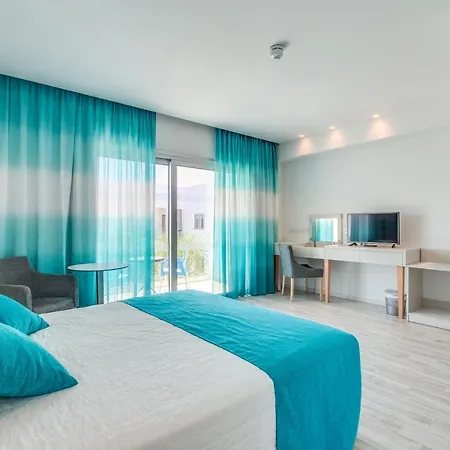 Anesis Hotel 3*
